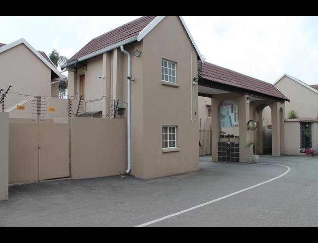 2 BEDROOM APARTMENT FOR SALE IN EDEN GLEN